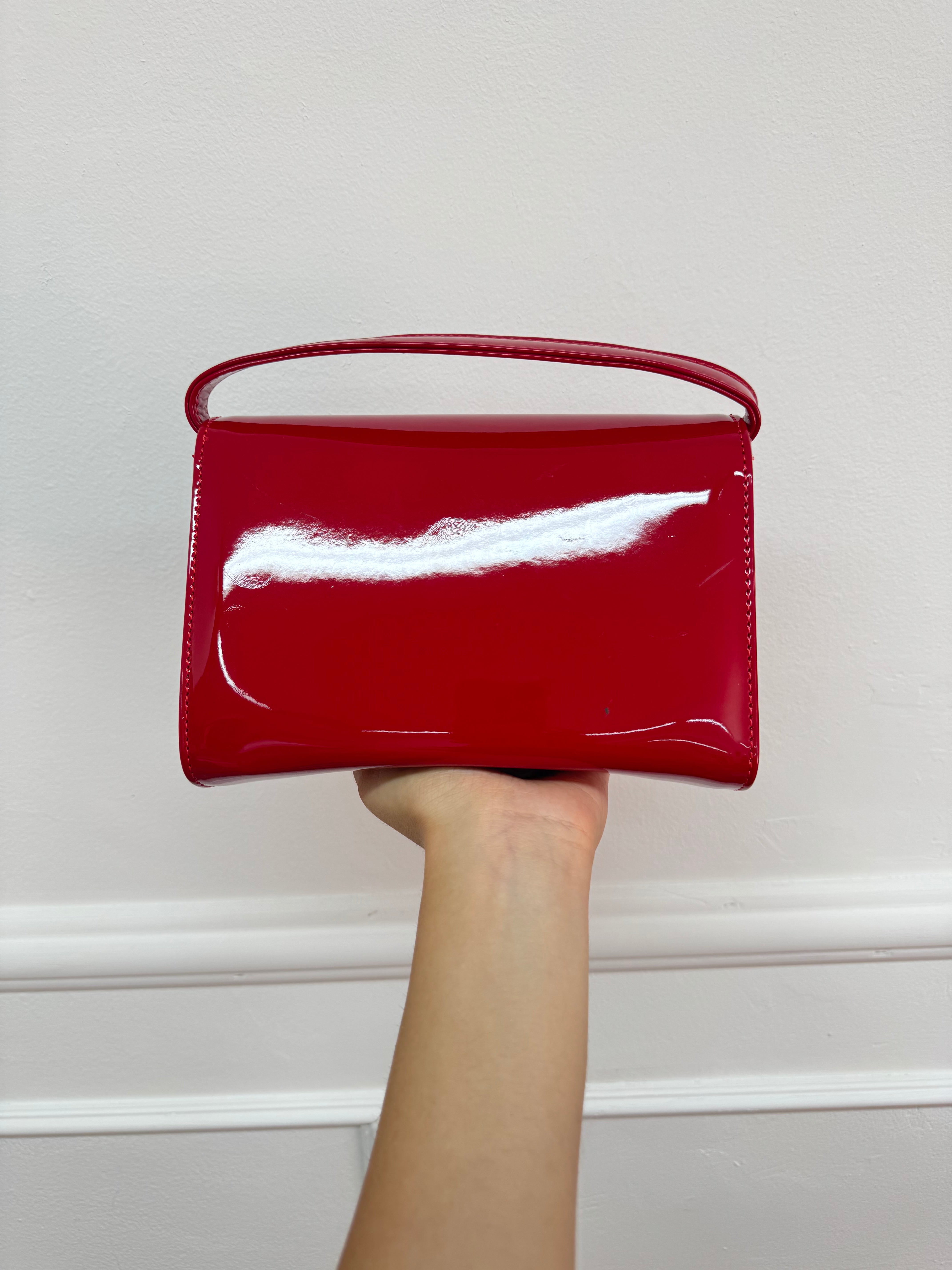 Borsa Ely