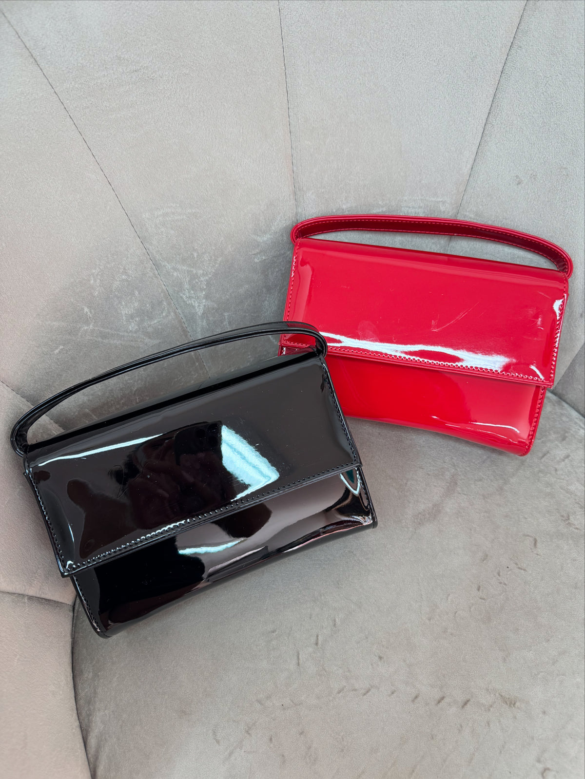 Borsa Ely